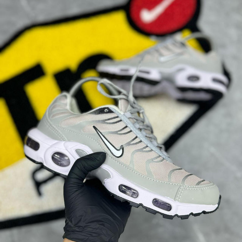 Tênis Air TN