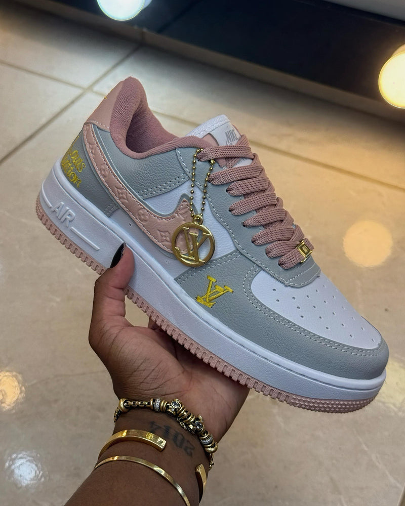 Tênis Air Force 1 LV