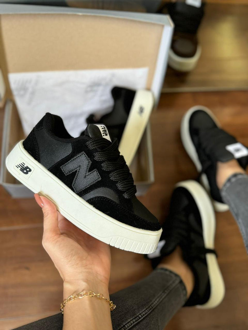 Tênis  NB New