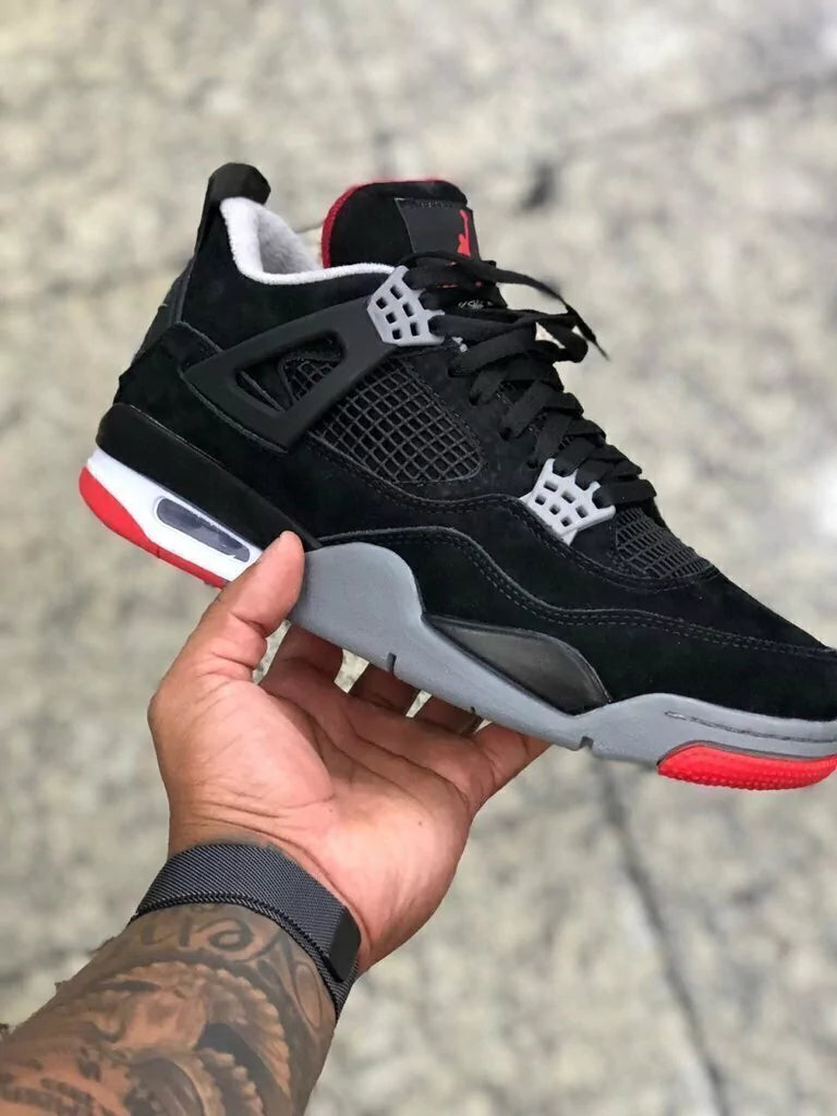 Bota Jordan 4 Linha Premium