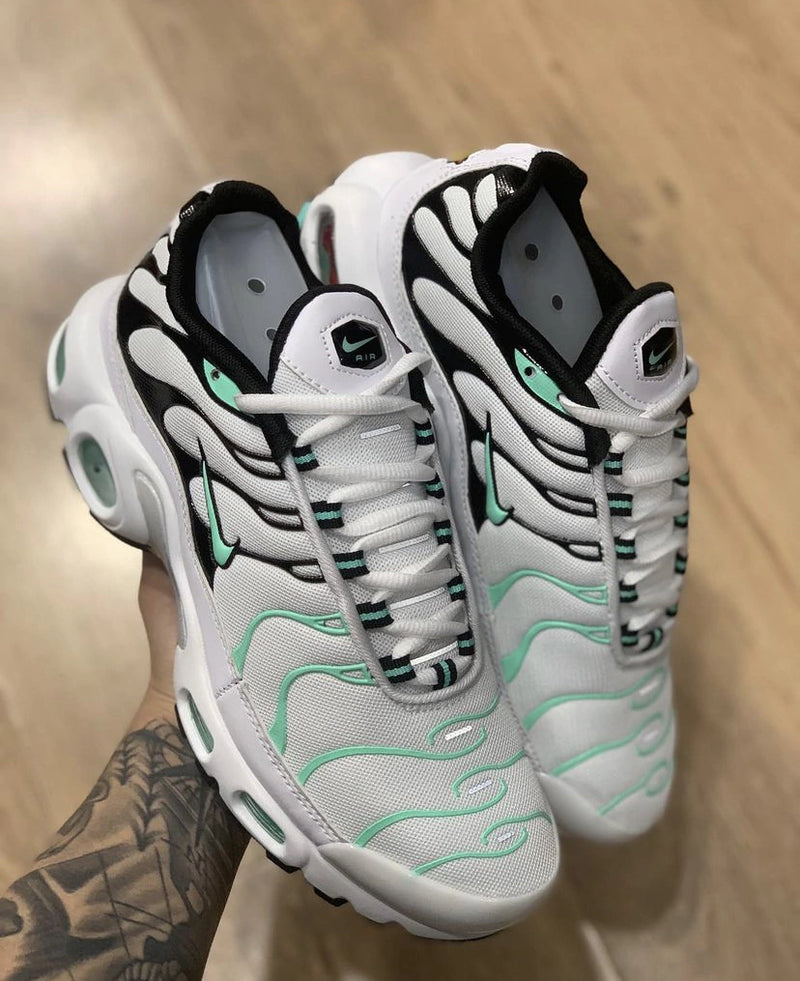 Tênis TN Plus Vietnã (Edição Limitada )