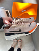 Tênis de Corrida Invincible Run Feminino