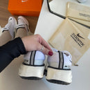 Tênis de Corrida Invincible Masculino